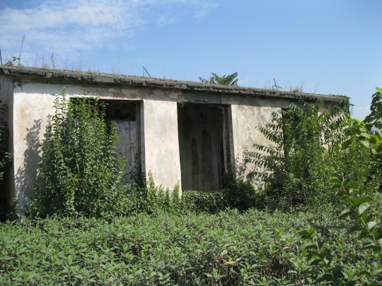 Руины птицефабрики