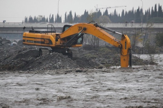 Подъем уровня воды в Мзымте