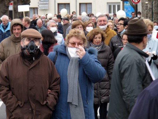 Жители Alluets-le-Roi против строительства завода